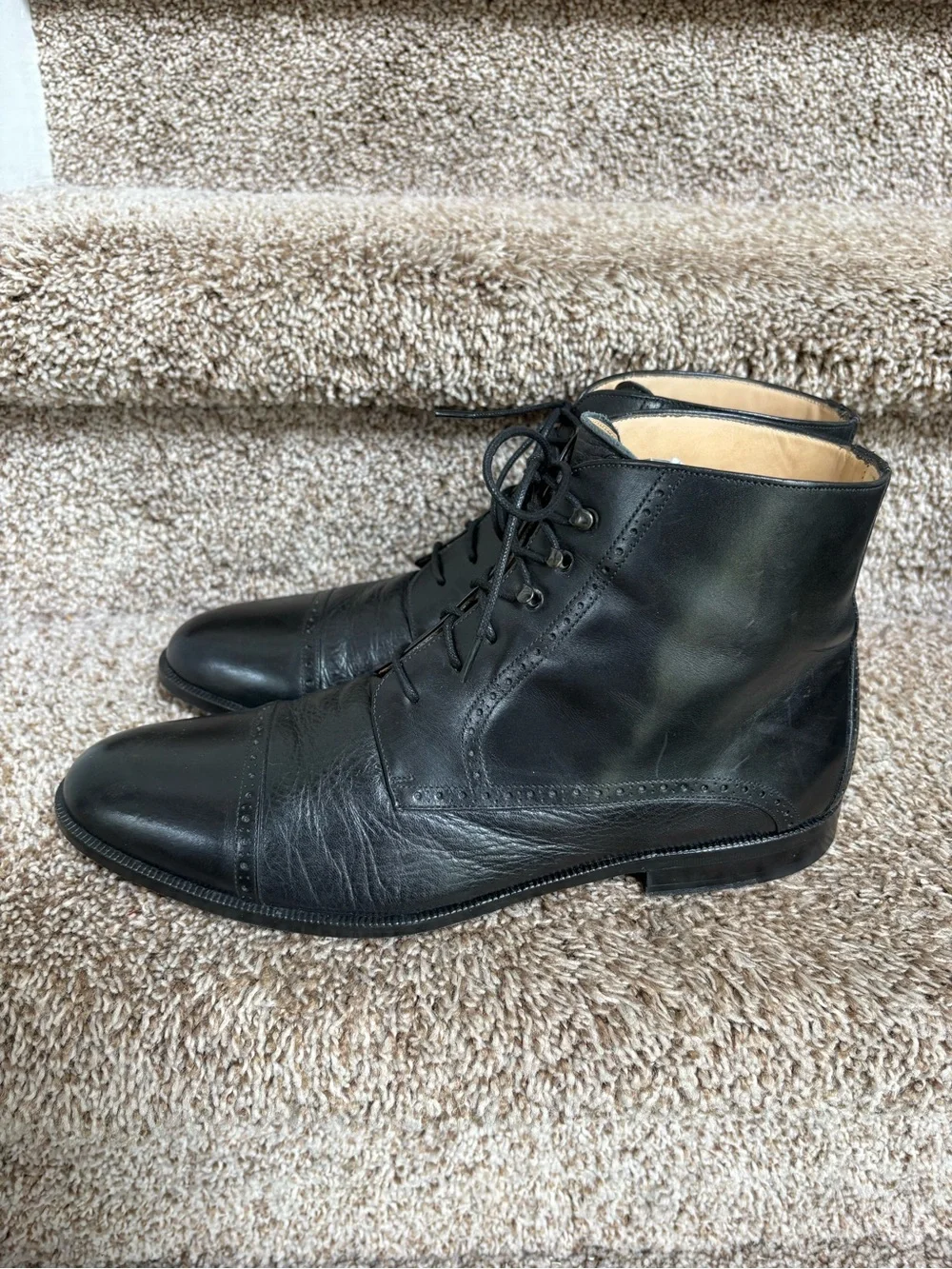 Mezlan Rome Men’s Black Leather Chukka Cap-Toe Lace-Up Boots